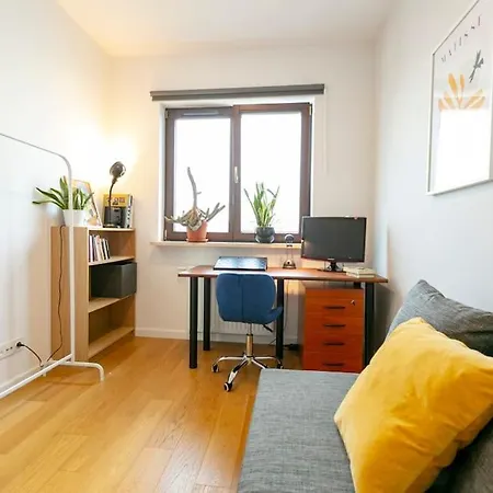 Przytulny, Komfortowy Apartament Z Garazem Варшава