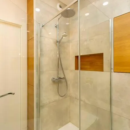 Apartment Przytulny, Komfortowy Apartament Z Garazem