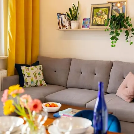 Apartment Przytulny, Komfortowy Apartament Z Garazem Warsaw