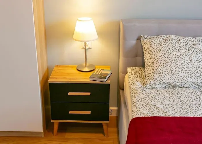 Przytulny, Komfortowy Apartament Z Garazem Apartamento Varsóvia