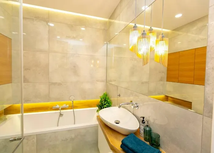 Przytulny, Komfortowy Apartament Z Garazem * Varsóvia